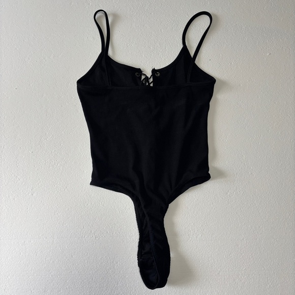Pretty Little Thing Front Lace Up Black Thing Bodysuit - Picture 6 of 6